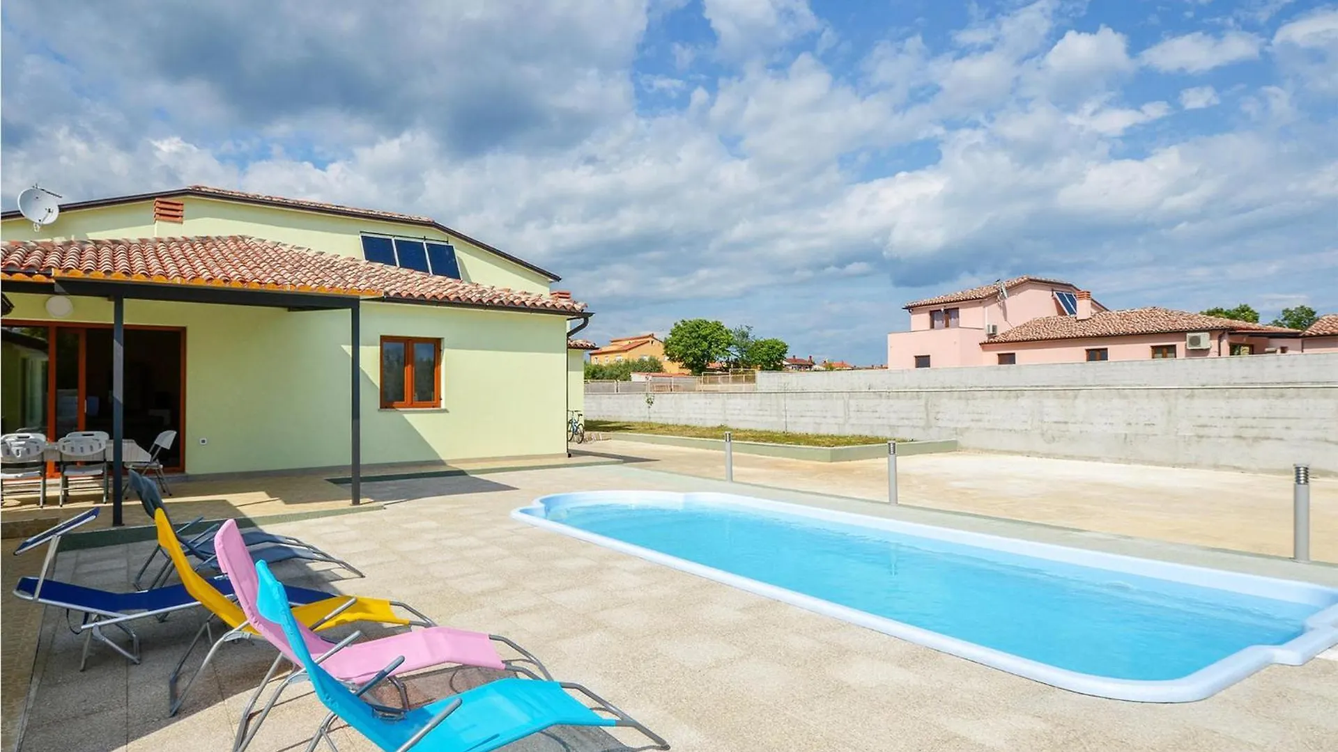 5 Bedroom Nice Home In Galizana Croatia